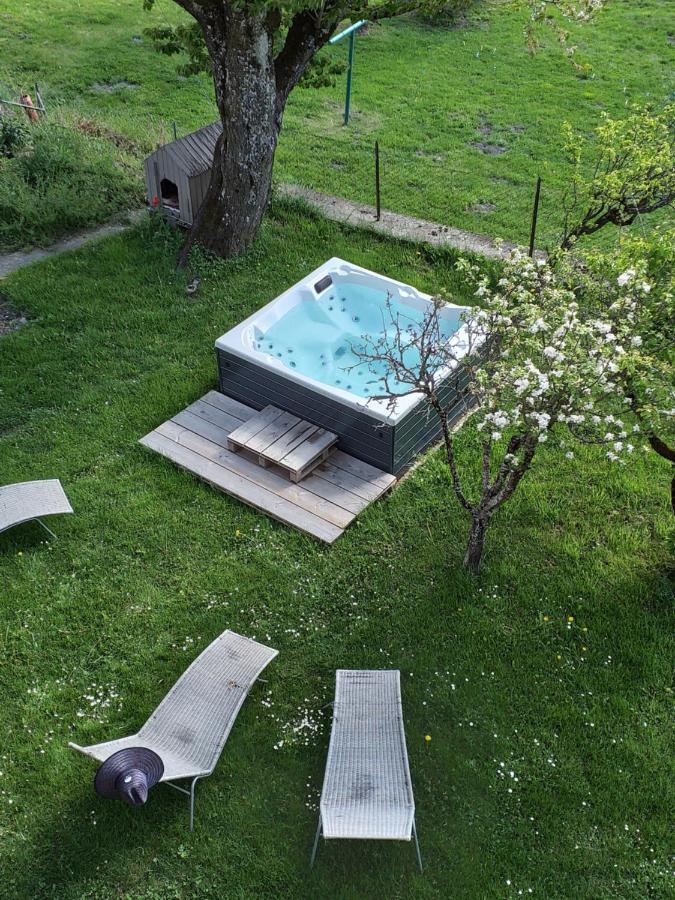 Tres Bel Appartement Dans Une Maison Avec Spa Séez المظهر الخارجي الصورة