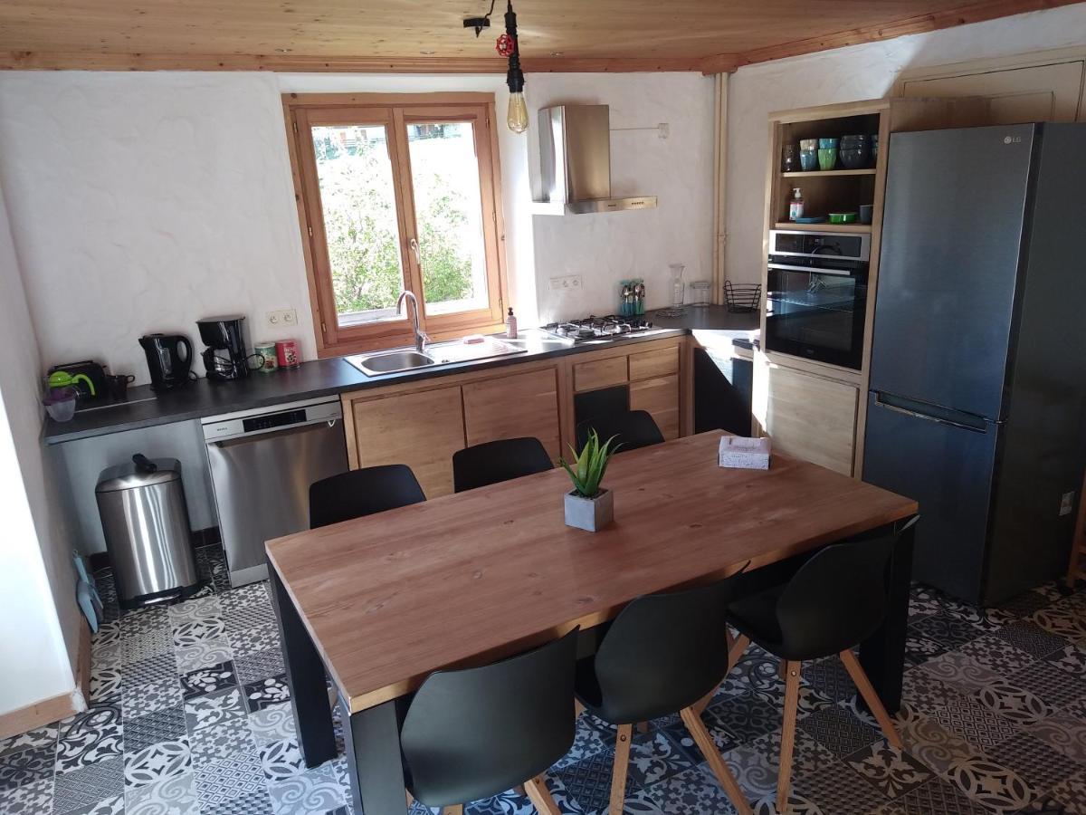 Tres Bel Appartement Dans Une Maison Avec Spa Séez المظهر الخارجي الصورة